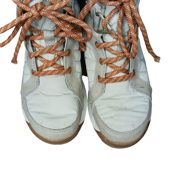 Columbia boots - Picture 8 of 13